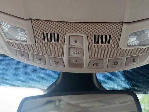 Used 2019 Ford Edge Titanium w/ Equipment Group 301A AWD/4WD image 33