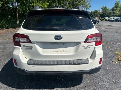 Used 2016 Subaru Outback 2.5i Limited AWD/4WD image 5