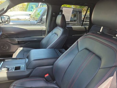 Used 2023 Ford Expedition Limited RWD image 8