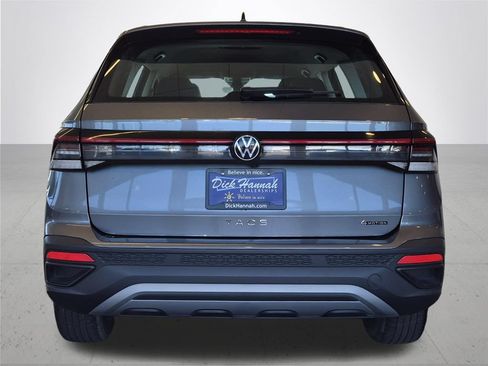 Used 2025 Volkswagen Taos S AWD/4WD image 8