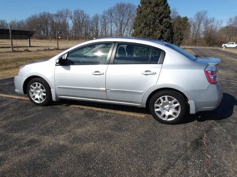 Used 2011 Nissan Sentra 2.0 S w/ Convenience Pkg image 11
