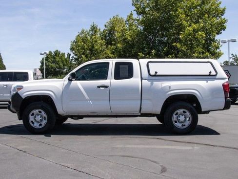 Used 2021 Toyota Tacoma SR RWD image 4