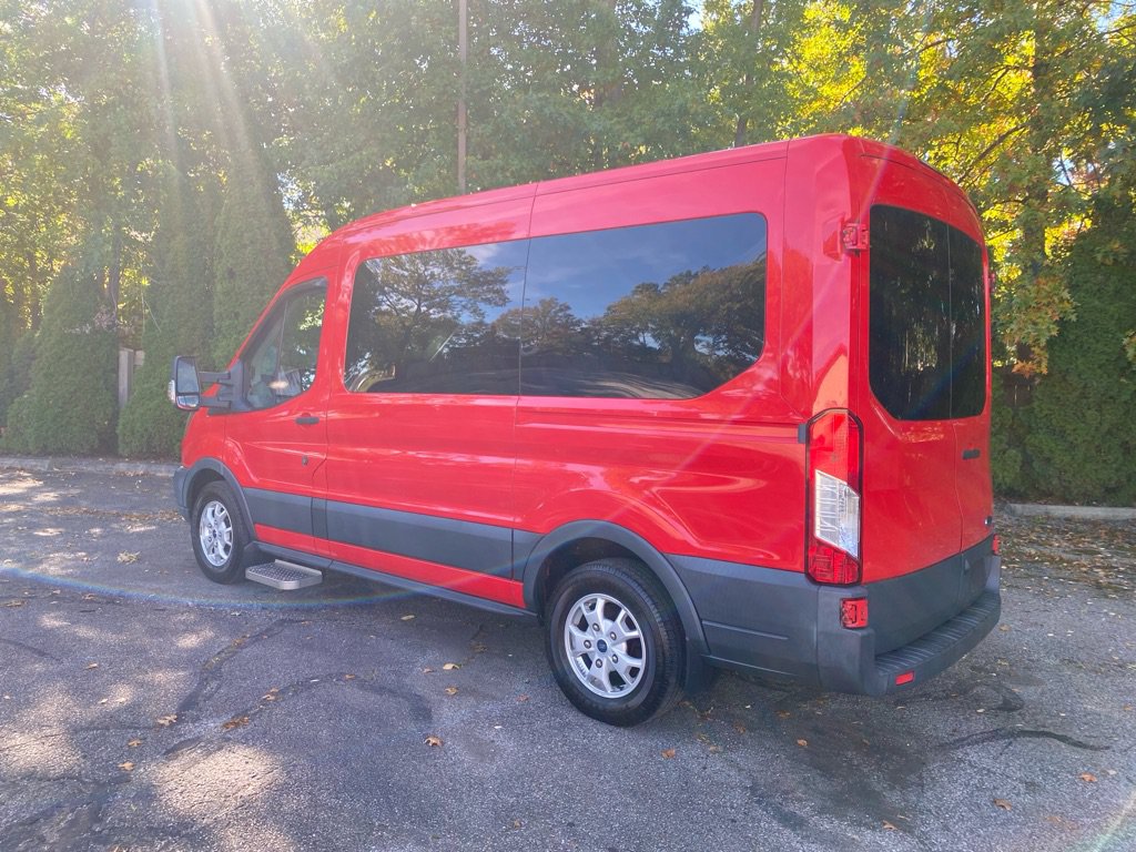 Used 2016 Ford Transit 150 XL RWD image 3
