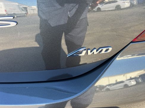 Used 2023 Genesis G70 2.0T image 12