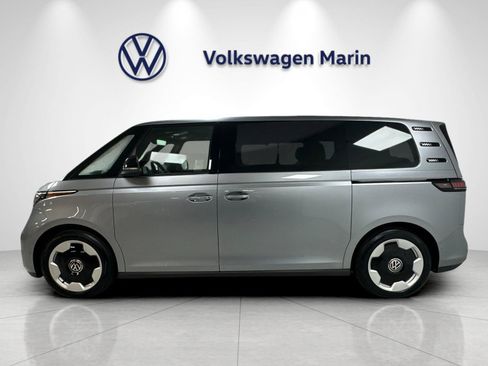 New 2025 Volkswagen ID. Buzz Pro S RWD image 2