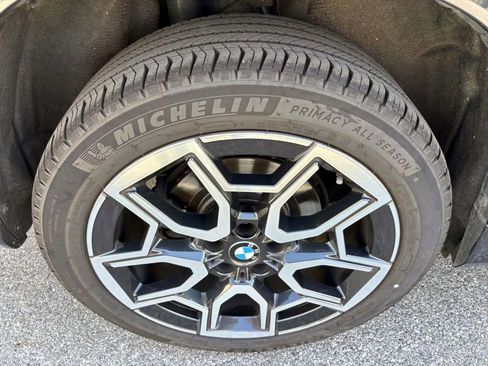 Certified 2025 BMW X1 xDrive28i image 10