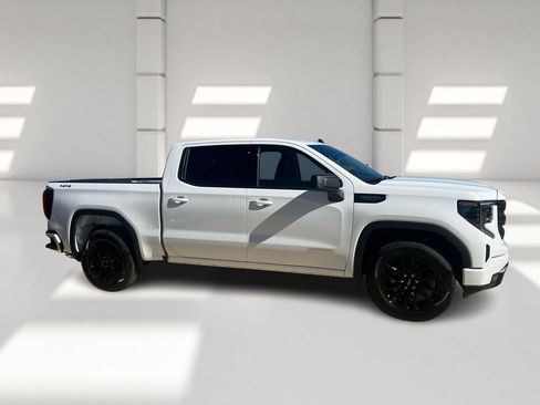 New 2026 GMC Sierra 1500 Elevation image 4