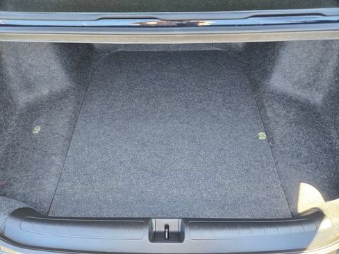 Used 2019 Honda Accord LX image 9