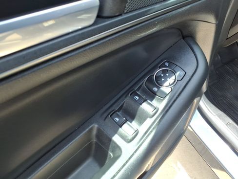Used 2024 Ford Edge SE AWD/4WD image 18