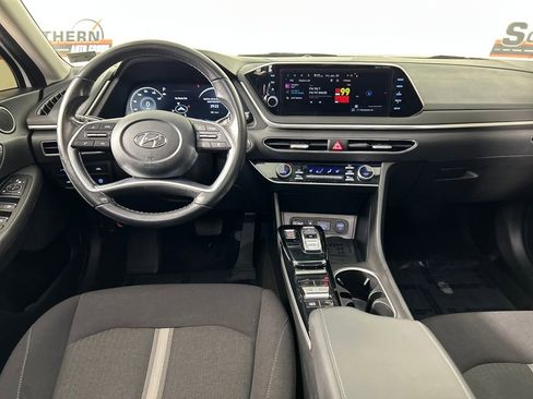 Certified 2023 Hyundai Sonata SEL w/ Convenience Package image 18