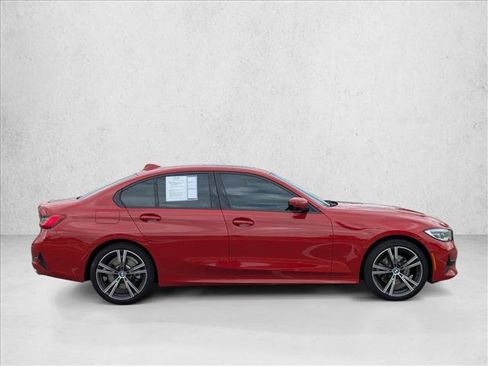 Used 2021 BMW 330i xDrive Sedan w/ Premium Package image 4