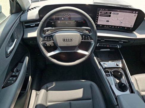 New 2026 Audi Q3 quattro 2.0T AWD/4WD image 2