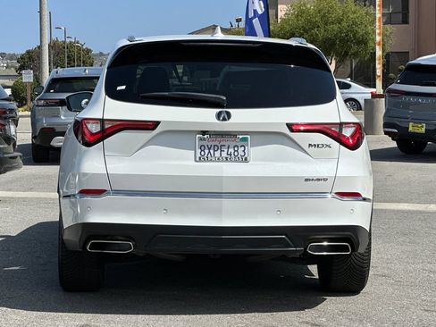 Used 2022 Acura MDX w/ Advance Package AWD/4WD image 5