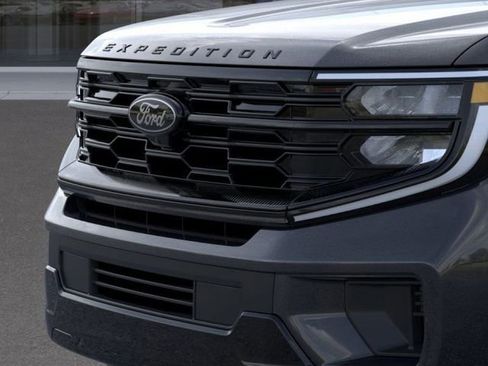 New 2025 Ford Expedition Platinum w/ Stealth Appearance Package image 17