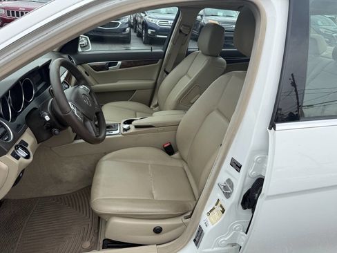 Used 2013 Mercedes-Benz C 300 4MATIC Sedan image 6