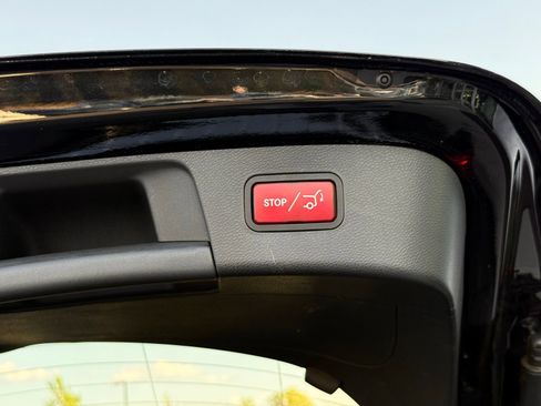 Used 2015 Mercedes-Benz GLA 250 4MATIC image 54