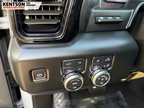 Used 2024 GMC Sierra 3500 AT4 w/ AT4 Premium Plus Package image 21