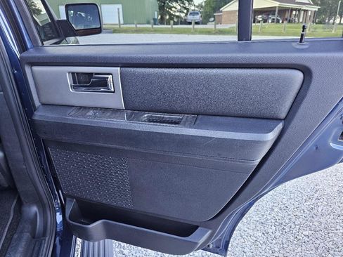 Used 2017 Ford Expedition Limited w/ Equipment Group 301A RWD image 33