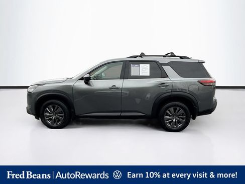 Used 2023 Nissan Pathfinder SV AWD/4WD image 5