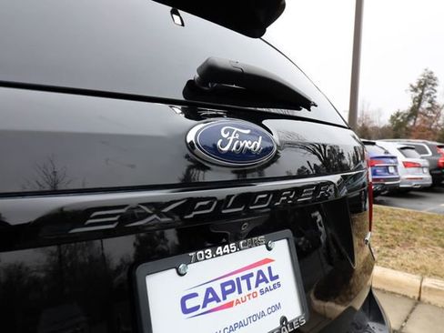 Used 2018 Ford Explorer Sport w/ Equipment Group 401A image 21