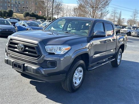 Used 2022 Toyota Tacoma SR image 8