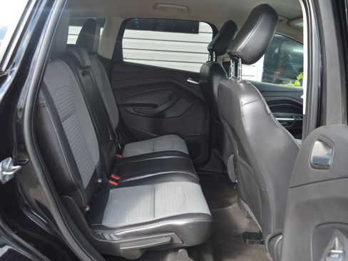 Used 2019 Ford Escape SE FWD image 20