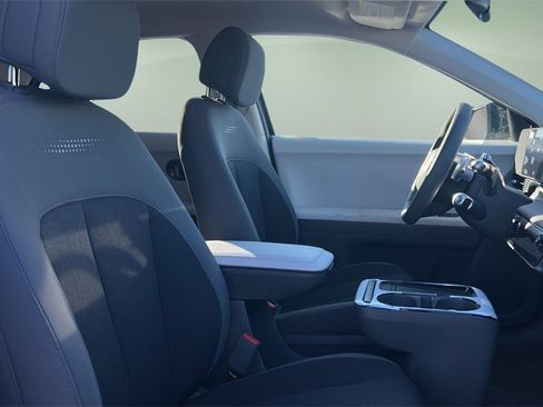 Certified 2025 Hyundai Ioniq 5 SE image 15