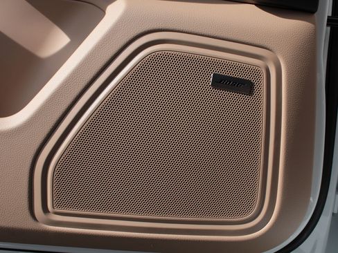 New 2026 Porsche Macan image 14