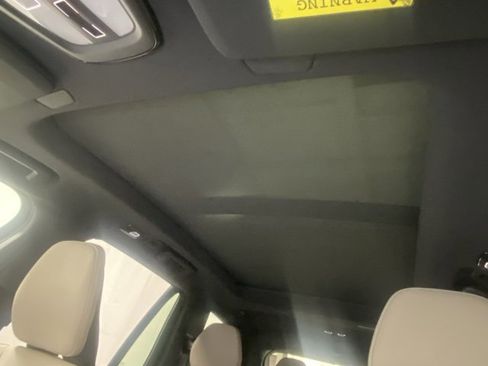 Certified 2025 Volvo XC90 B6 Plus image 28