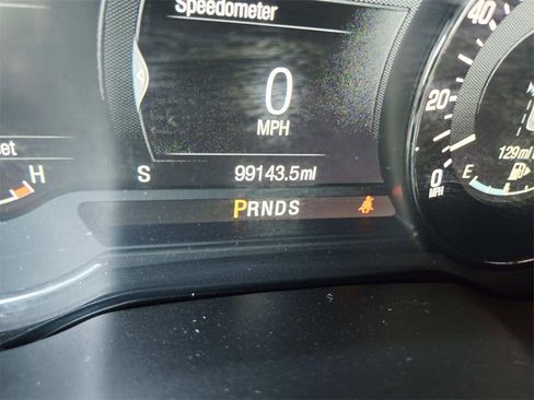 Used 2017 Lincoln MKC Reserve image 23