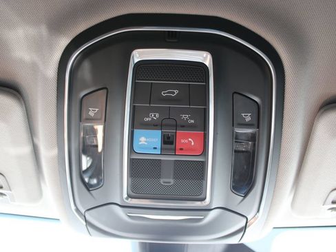 Used 2022 Jeep Grand Cherokee L Limited RWD image 65