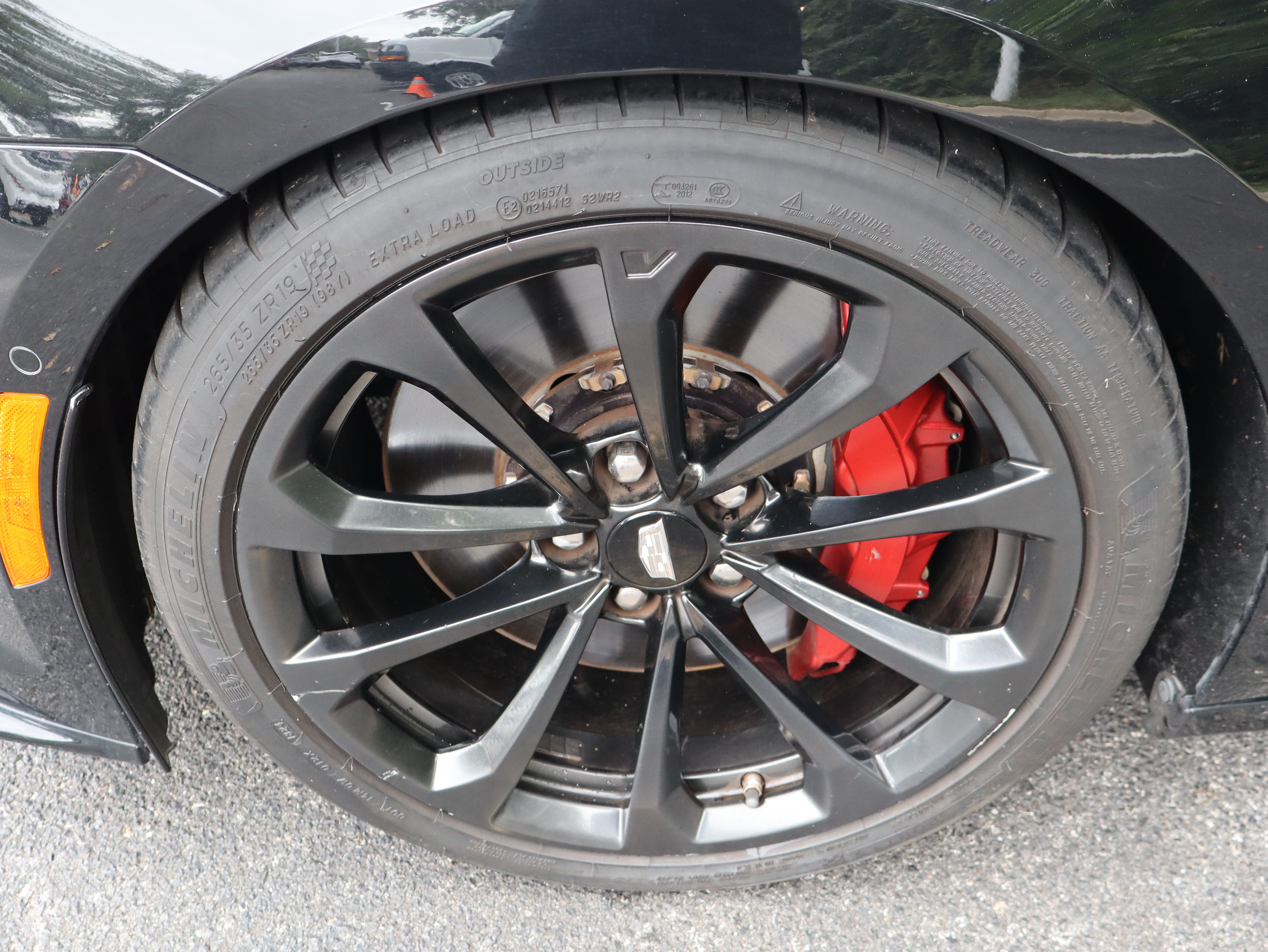 Used 2018 Cadillac CTS V w/ Carbon Fiber Package RWD image 15