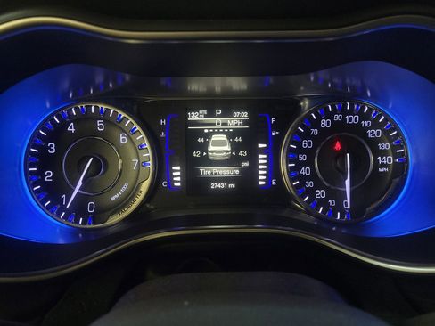 Used 2017 Chrysler 200 Limited Platinum image 23