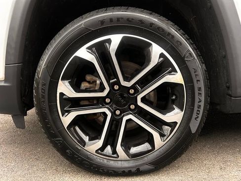 Used 2022 Jeep Compass Limited AWD/4WD image 29