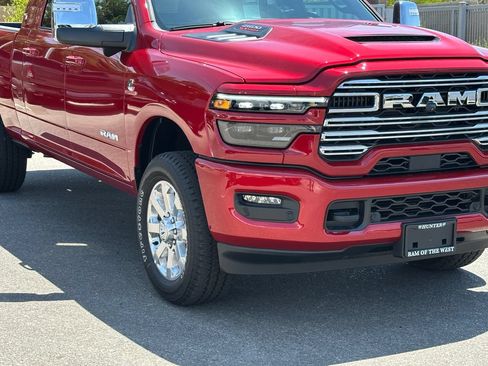 New 2026 RAM 2500 Laramie w/ Sport Appearance Package AWD/4WD image 11