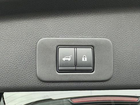 Certified 2025 Nissan Murano SL AWD/4WD image 37