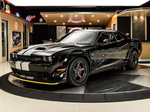 Used 2021 Dodge Challenger SRT Super Stock RWD image 1