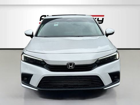 Used 2024 Honda Civic Touring image 2