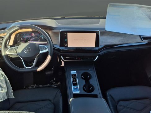 New 2026 Volkswagen Atlas SE image 16