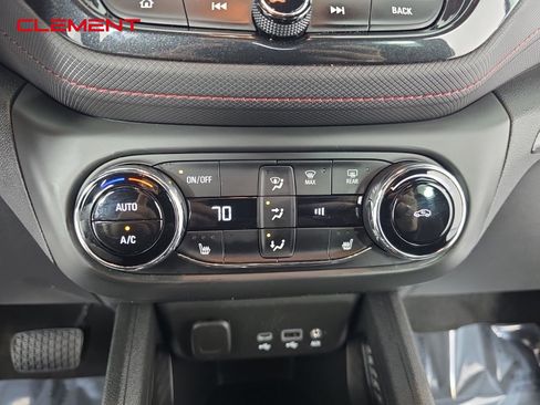 Used 2023 Chevrolet TrailBlazer RS w/ Convenience Package image 18