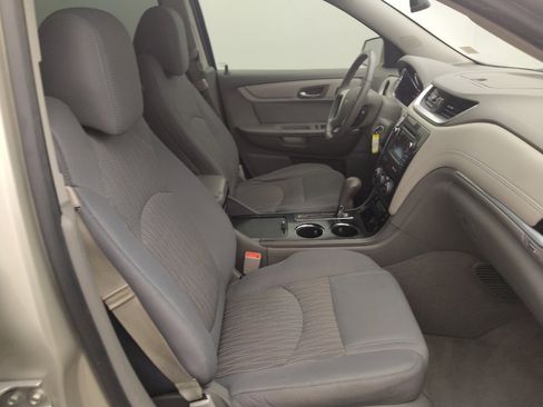 Used 2016 Chevrolet Traverse LT FWD image 21