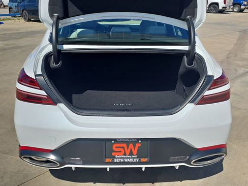 Used 2025 Genesis G70 2.5T RWD image 12