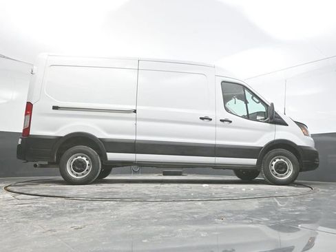 Used 2022 Ford Transit 250 Medium Roof w/ Load Area Protection Package image 34