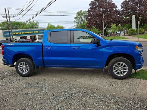 Used 2023 Chevrolet Silverado 1500 RST AWD/4WD image 9