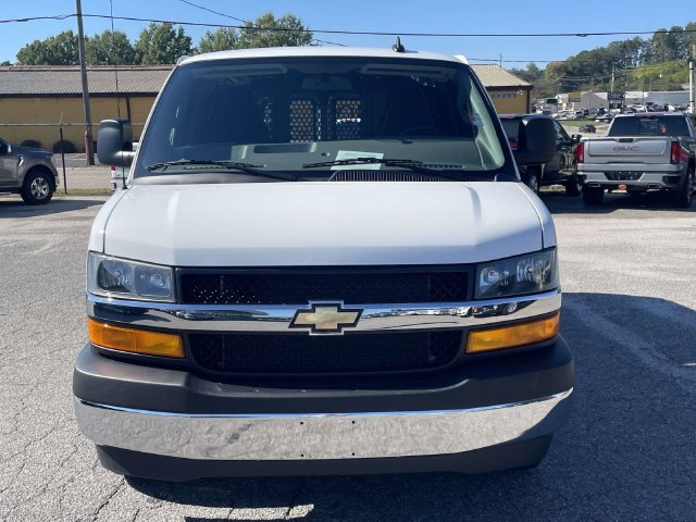 Used 2025 Chevrolet Express 2500 w/ Driver Convenience Package RWD image 10