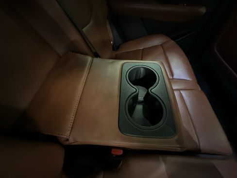 Certified 2025 Cadillac XT5 Sportv AWD/4WD image 19
