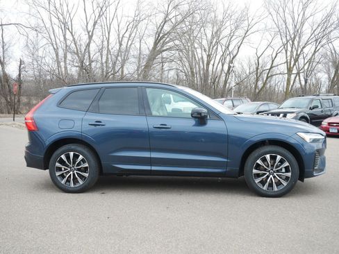 New 2025 Volvo XC60 B5 Core w/ Protection Package Premier image 2