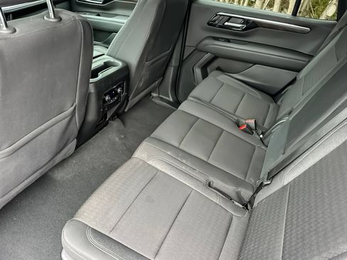 Used 2025 Chevrolet Tahoe LS AWD/4WD image 11