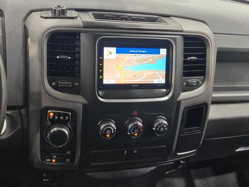 Used 2018 RAM 1500 Express AWD/4WD image 6