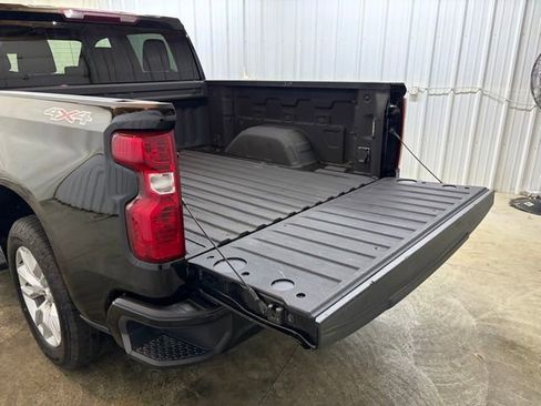 Used 2023 Chevrolet Silverado 1500 Custom AWD/4WD image 10